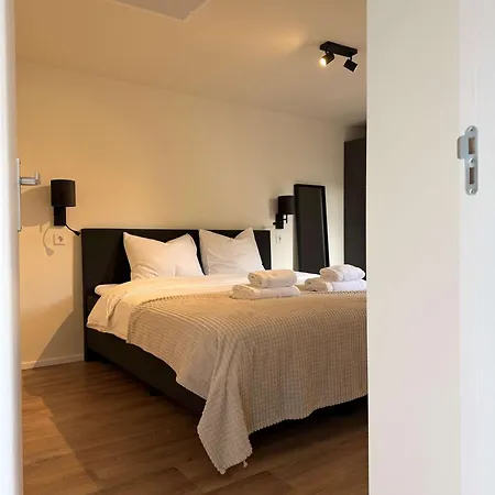 Modern 1br Near Station *